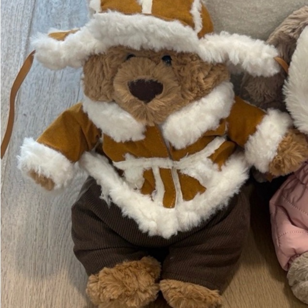 Jellycat Plush Bartholomew Bear Highly sought after lil fella! He’s adorable